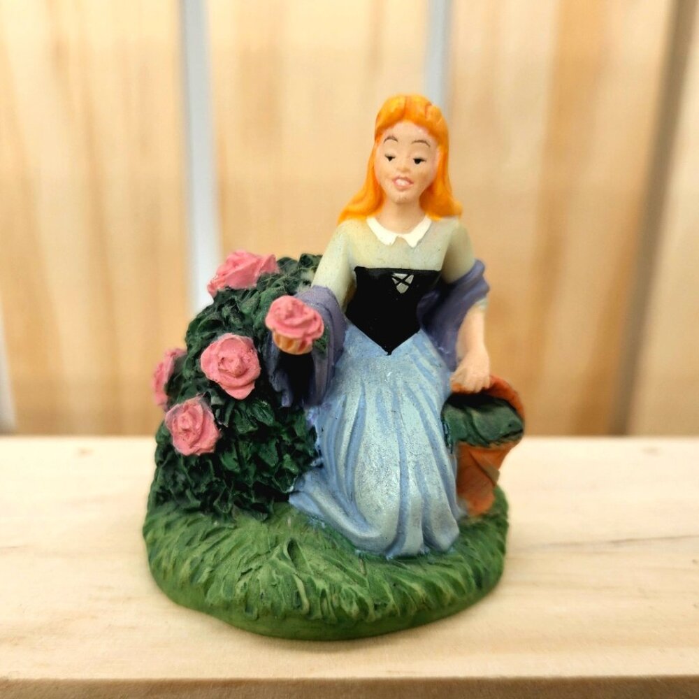 Vintage Sleeping Beauty with Briar Rose Thimble by Disney